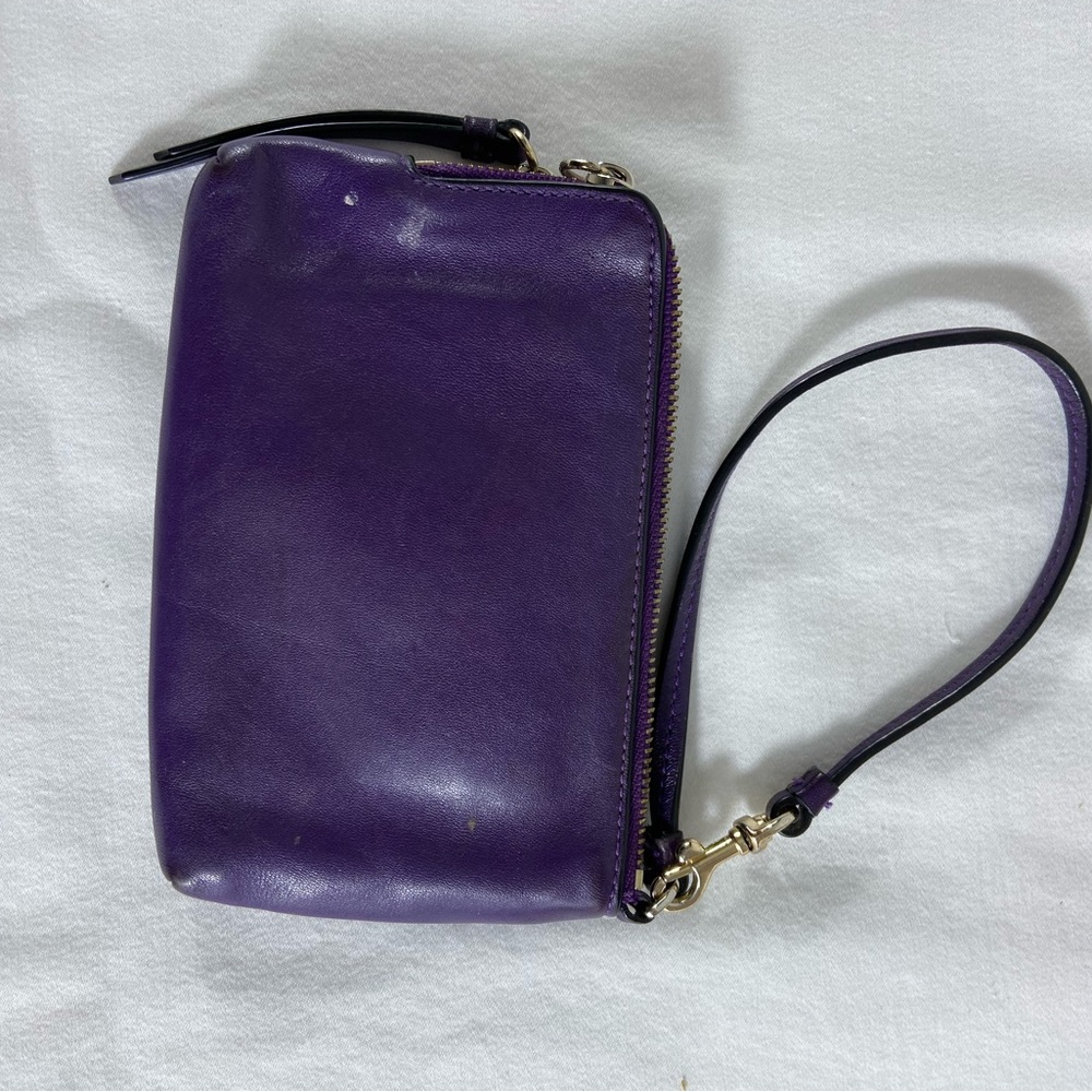 Coach Wristlet - Picture 2 of 8